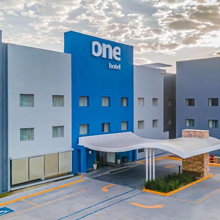 One Saltillo Aeropuerto Εξωτερικό φωτογραφία