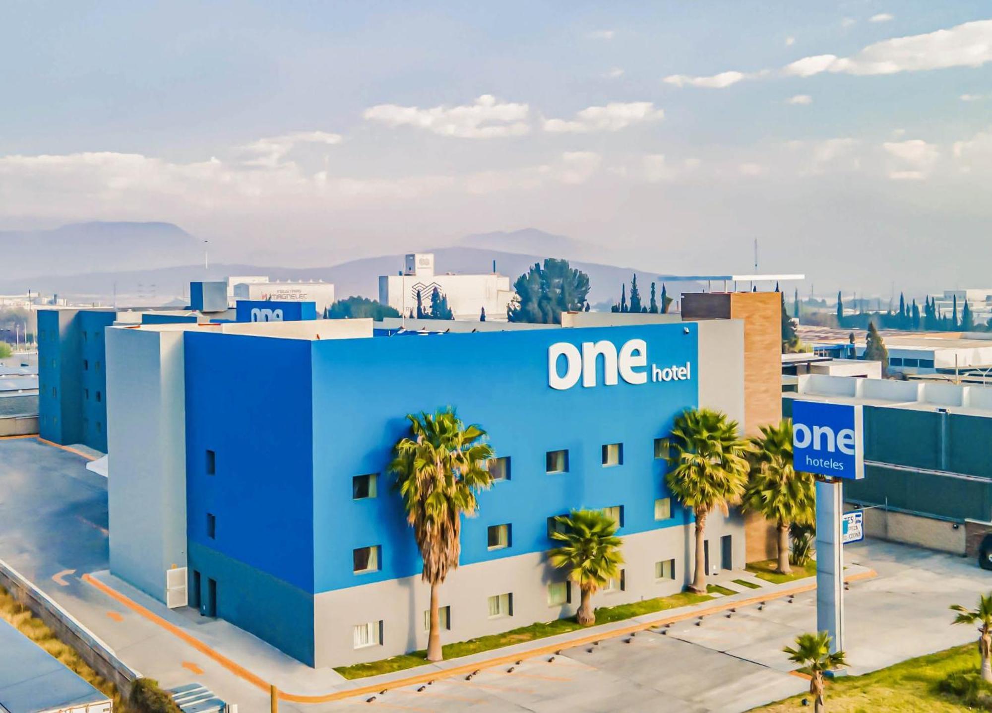 One Saltillo Aeropuerto Εξωτερικό φωτογραφία